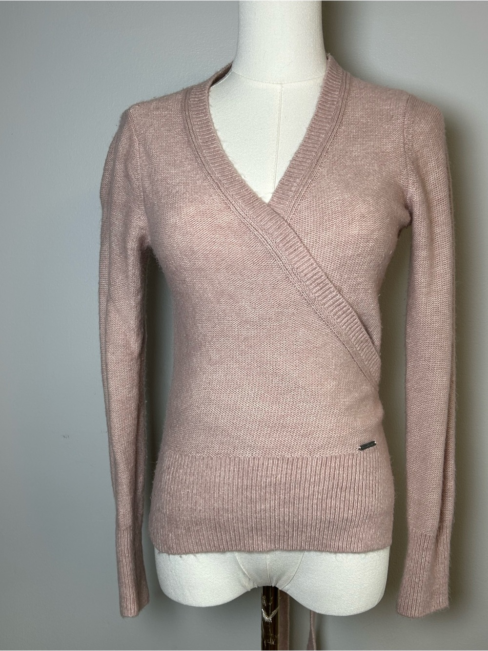 Abercrombie & fitch pink ballet wrap tie waist sweater size small